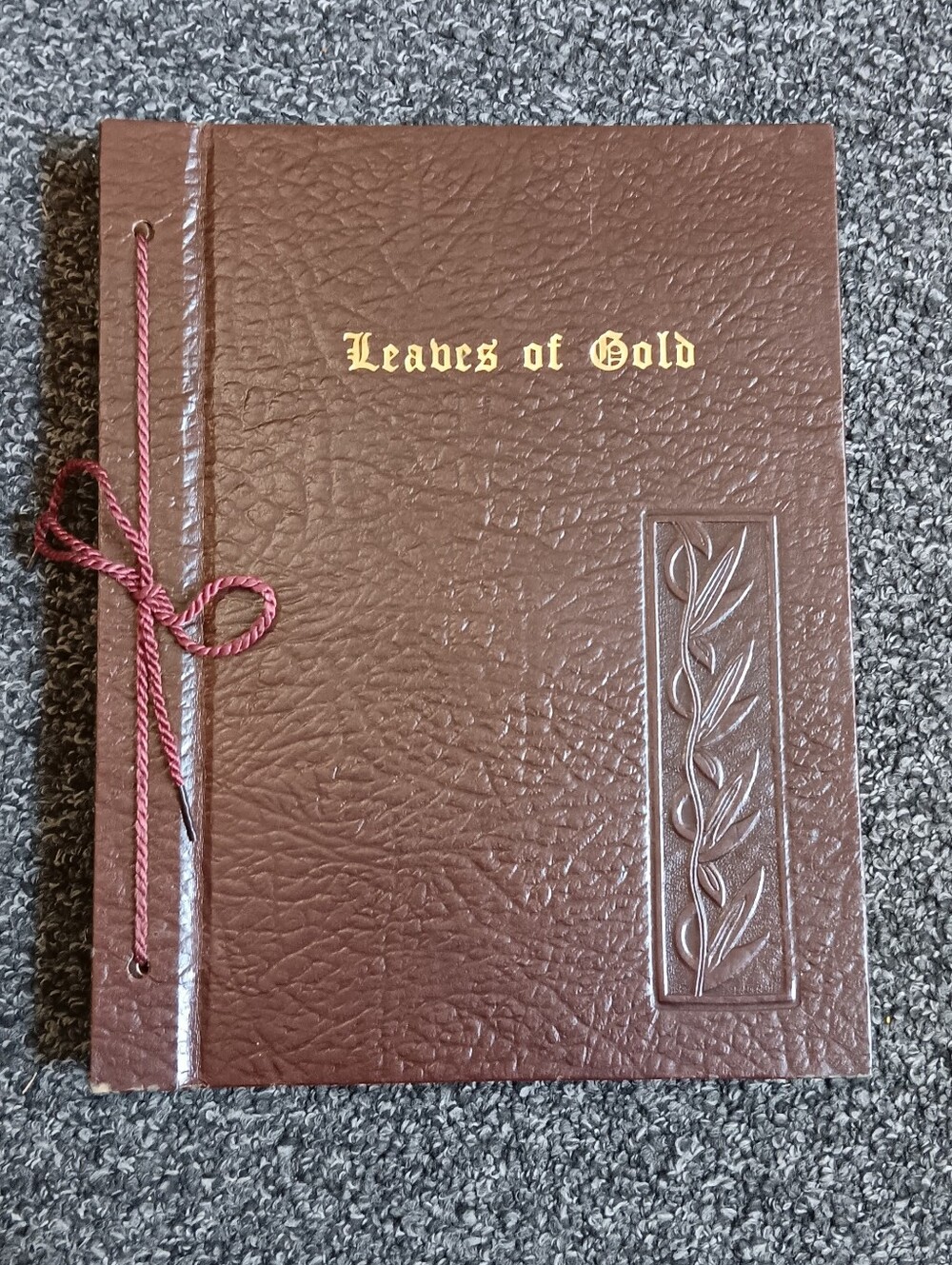 1948 Leaves of Gold, Brown Anthology Of Prayers Verse & Prose Spiritual Guidance